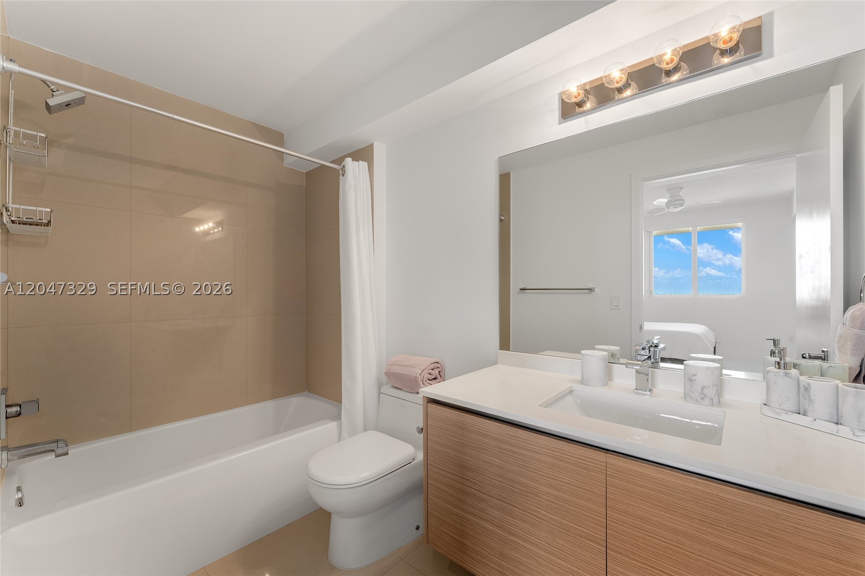 BAY HOUSE MIAMI CONDO - Residential