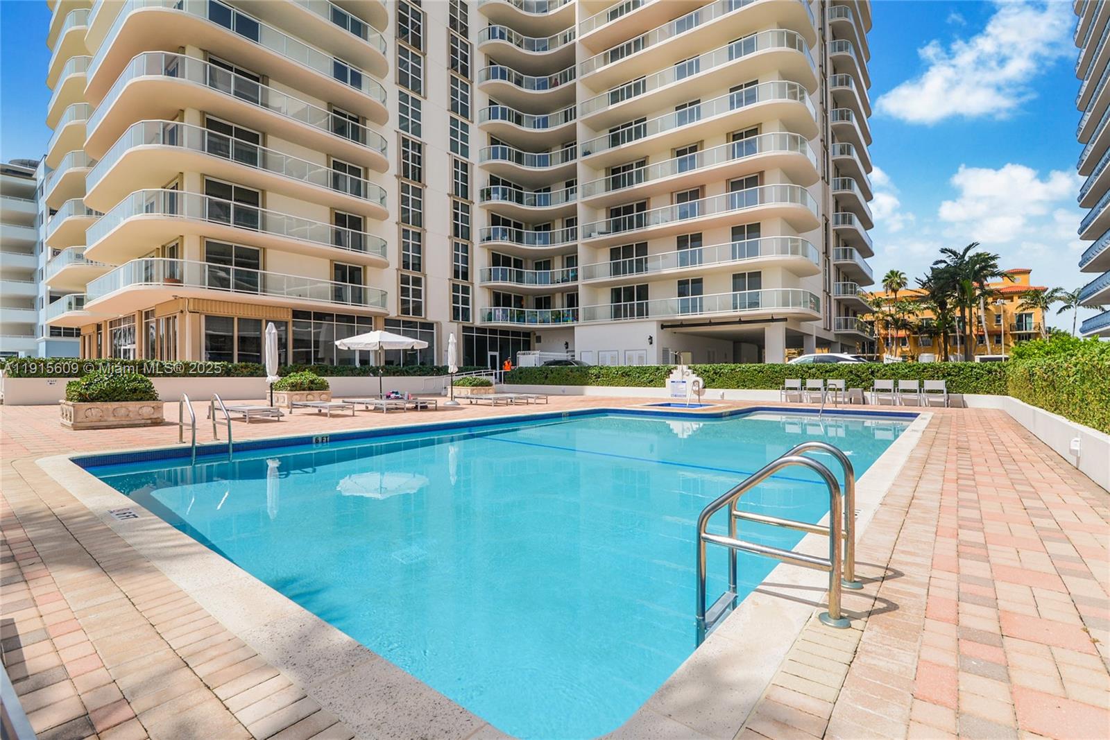 OCEAN 88 - Residential