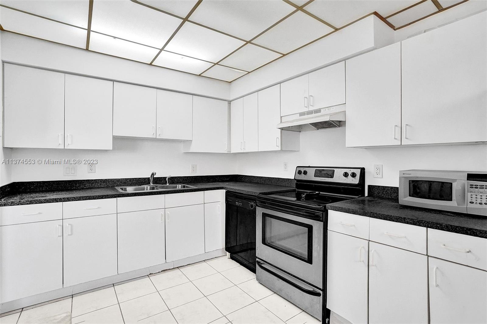 SUNLAND GARDEN APARTMENTS - Residential Lease
