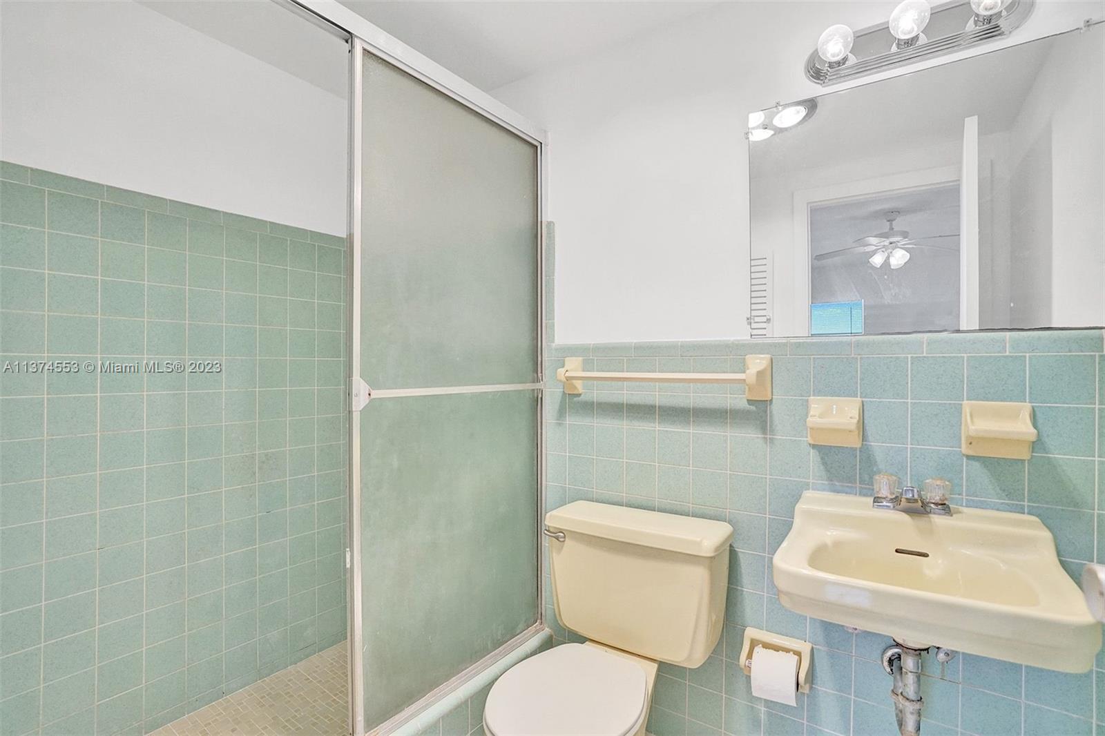 SUNLAND GARDEN APARTMENTS - Residential Lease