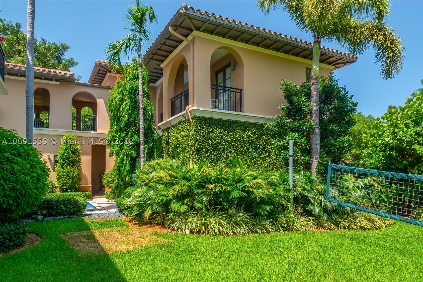 CAPE FLORIDA - Residential