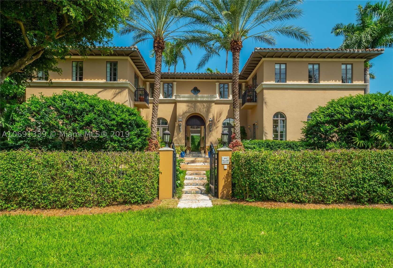 CAPE FLORIDA - Residential