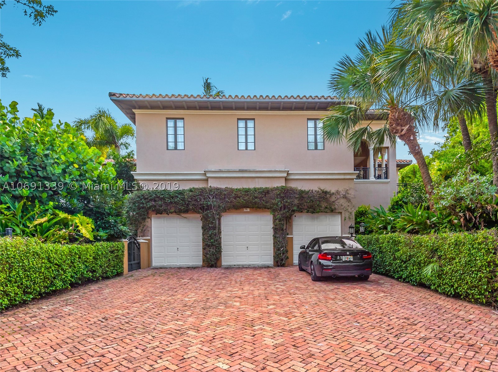 CAPE FLORIDA - Residential