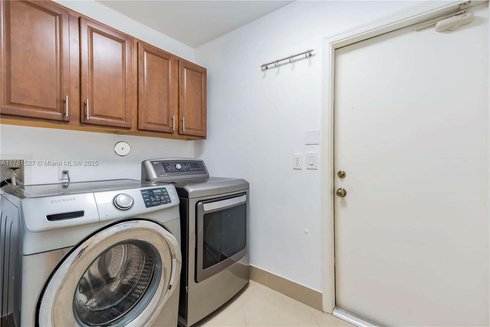 SILVER LAKES PHASE II REP - Residential