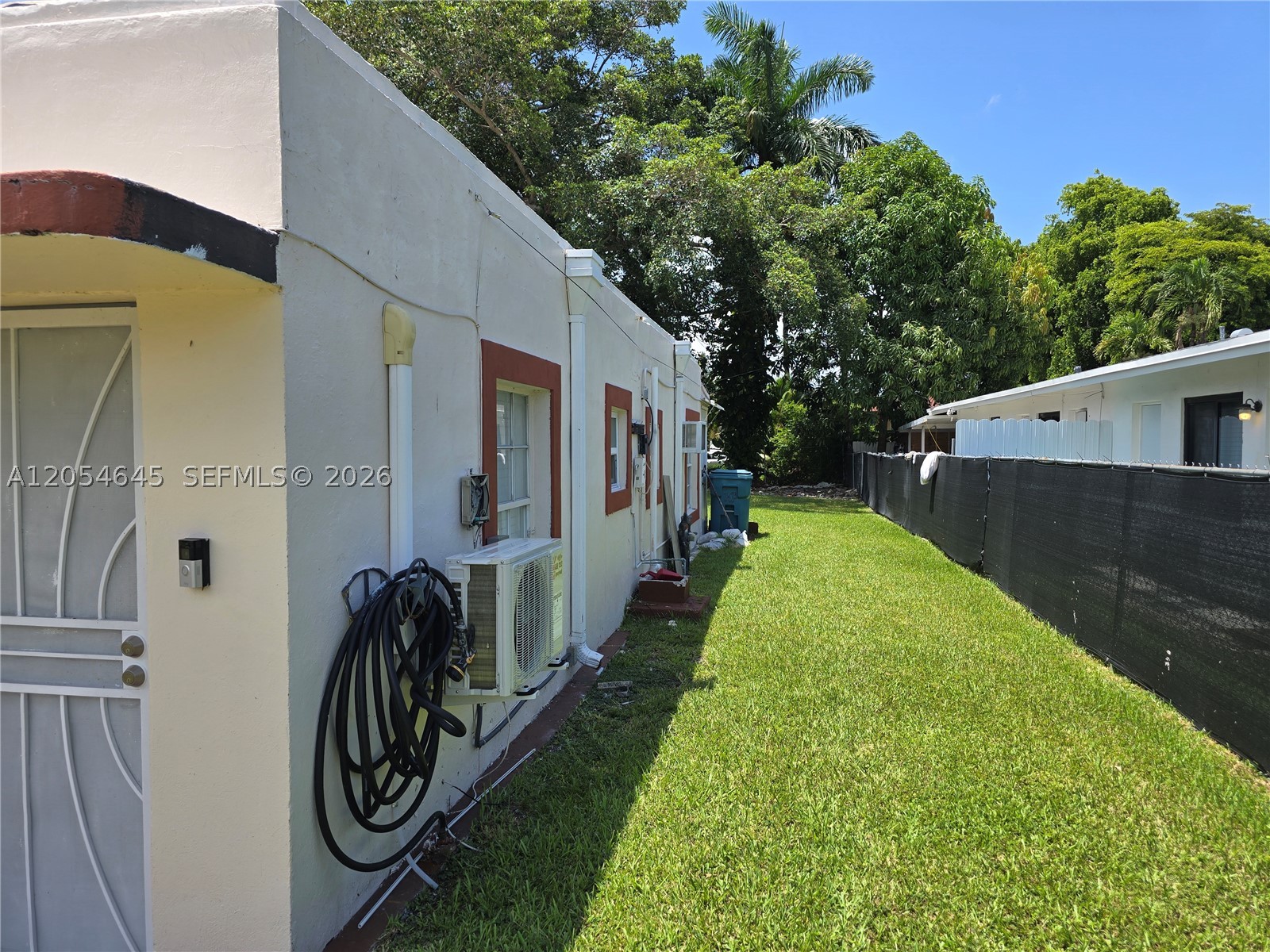 BISCAYNE SHORES CORR PLAT - Residential Lease