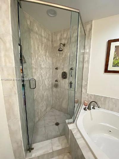 VILLA ALHAMBRA CONDO - Residential
