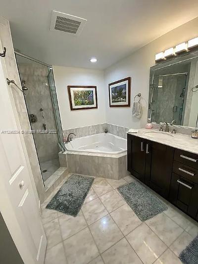 VILLA ALHAMBRA CONDO - Residential