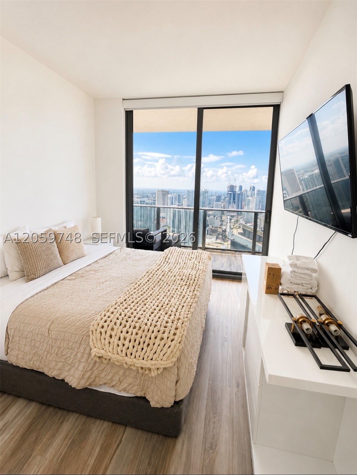 801 SMA RESIDENCES CONDO - Residential
