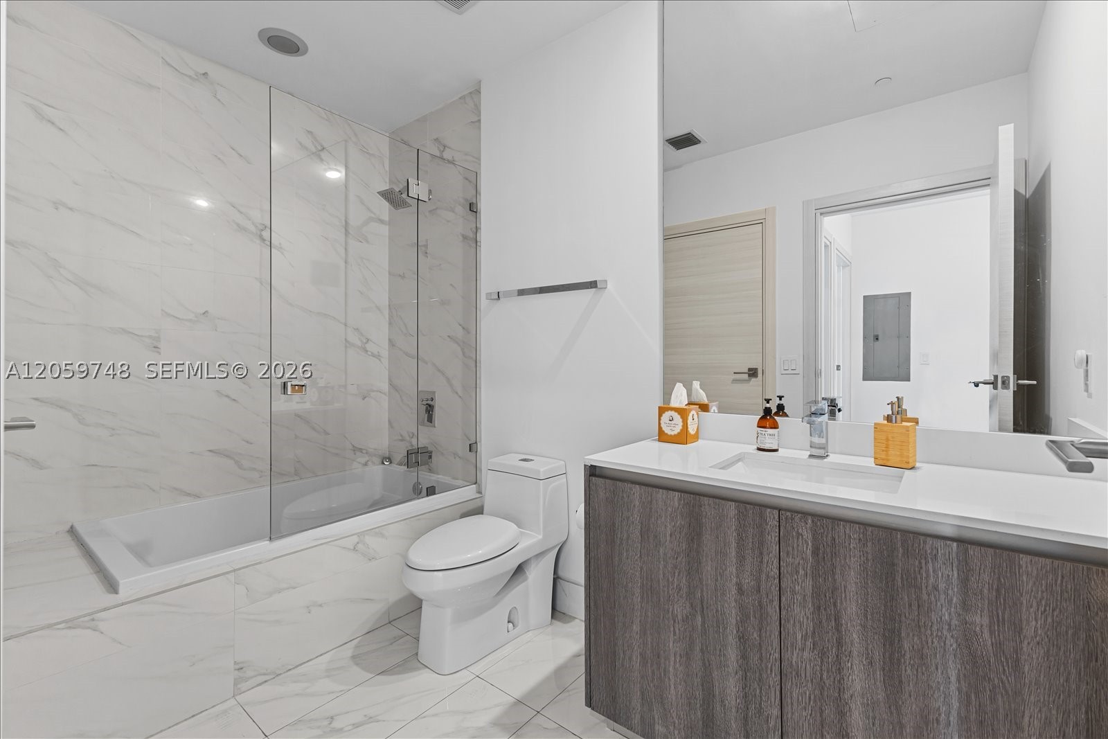801 SMA RESIDENCES CONDO - Residential