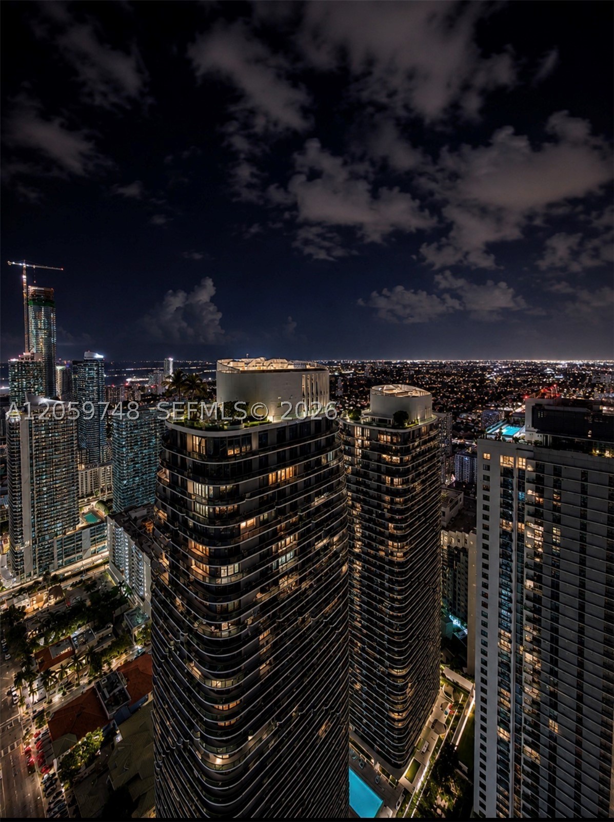 801 SMA RESIDENCES CONDO - Residential