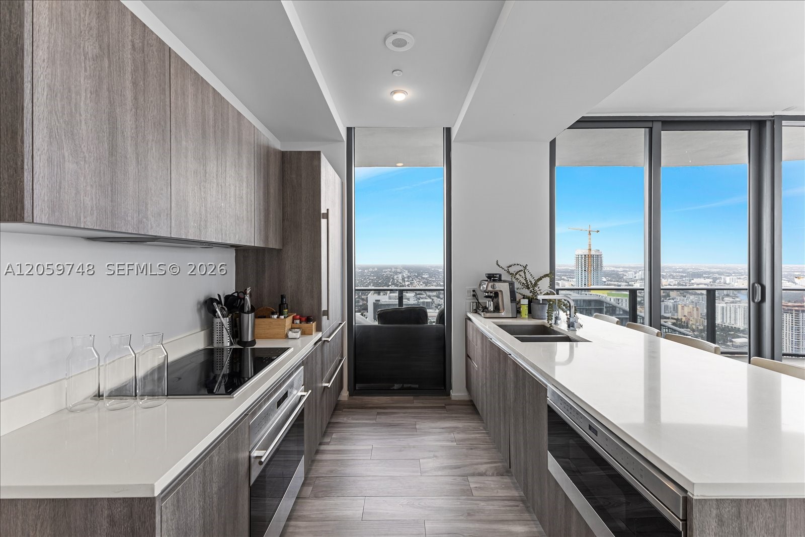 801 SMA RESIDENCES CONDO - Residential