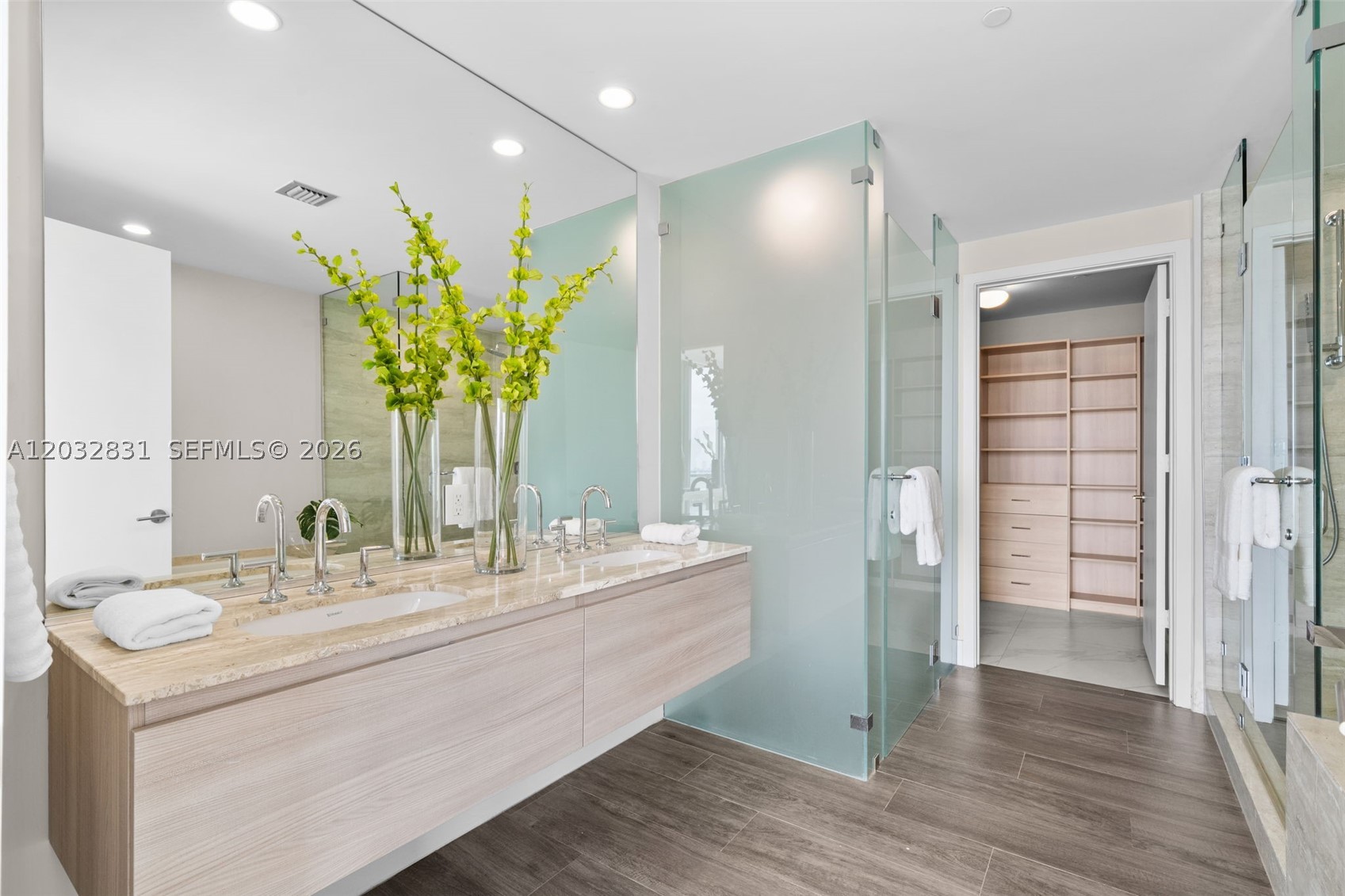 BISCAYNE BEACH CONDO - Residential