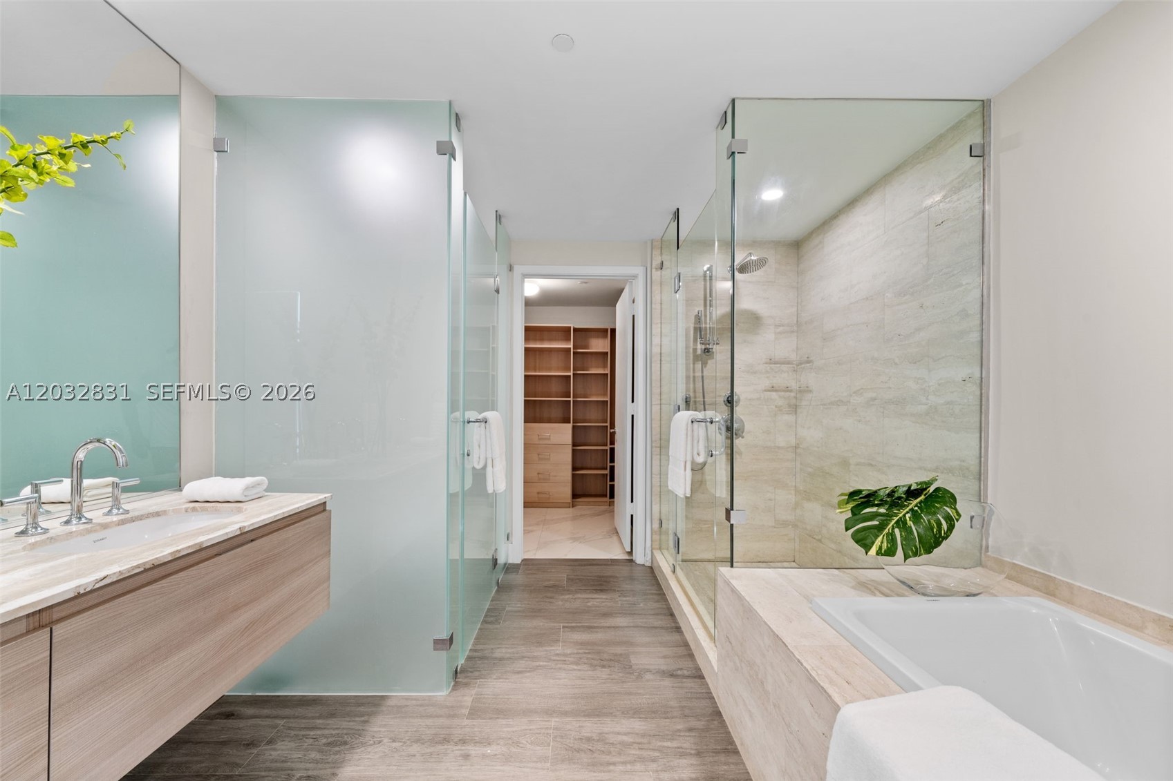 BISCAYNE BEACH CONDO - Residential