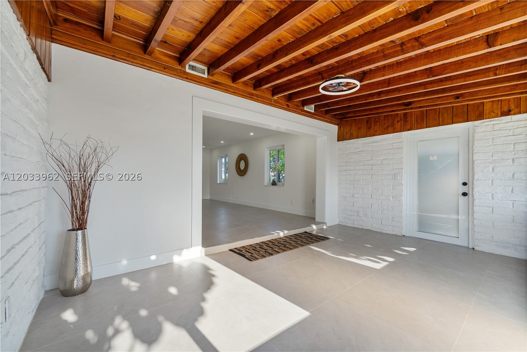 JOHNSCOTT - Residential