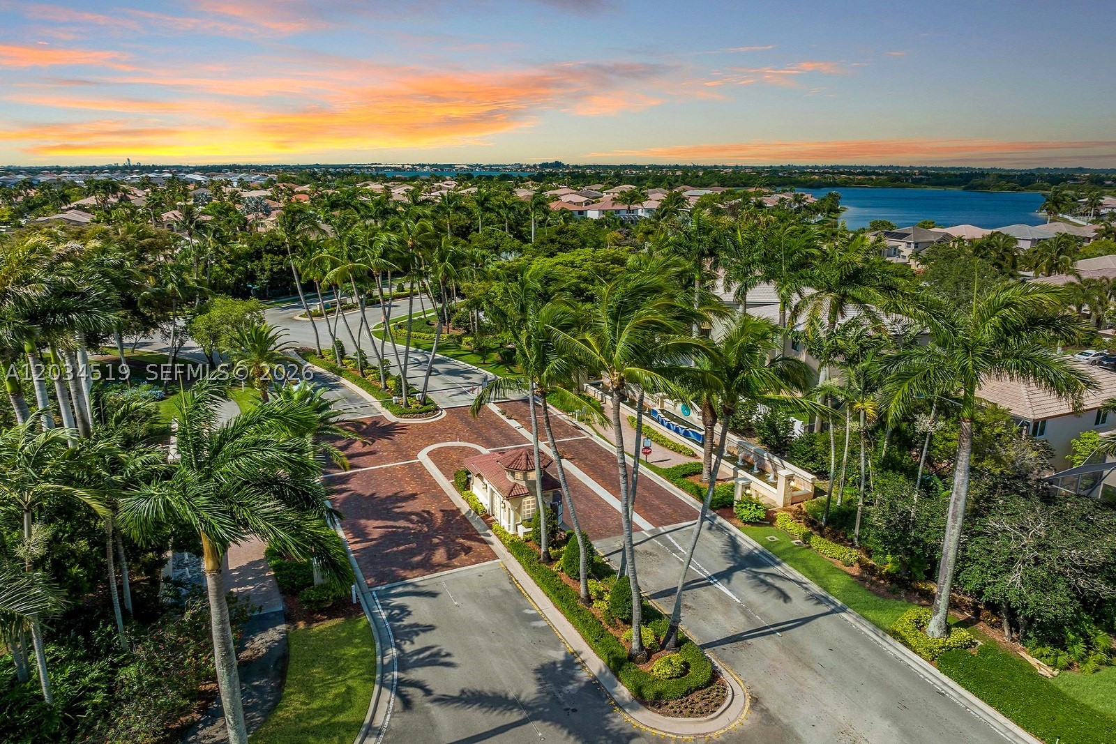 SILVER LAKES AT PEMBROKE - Residential