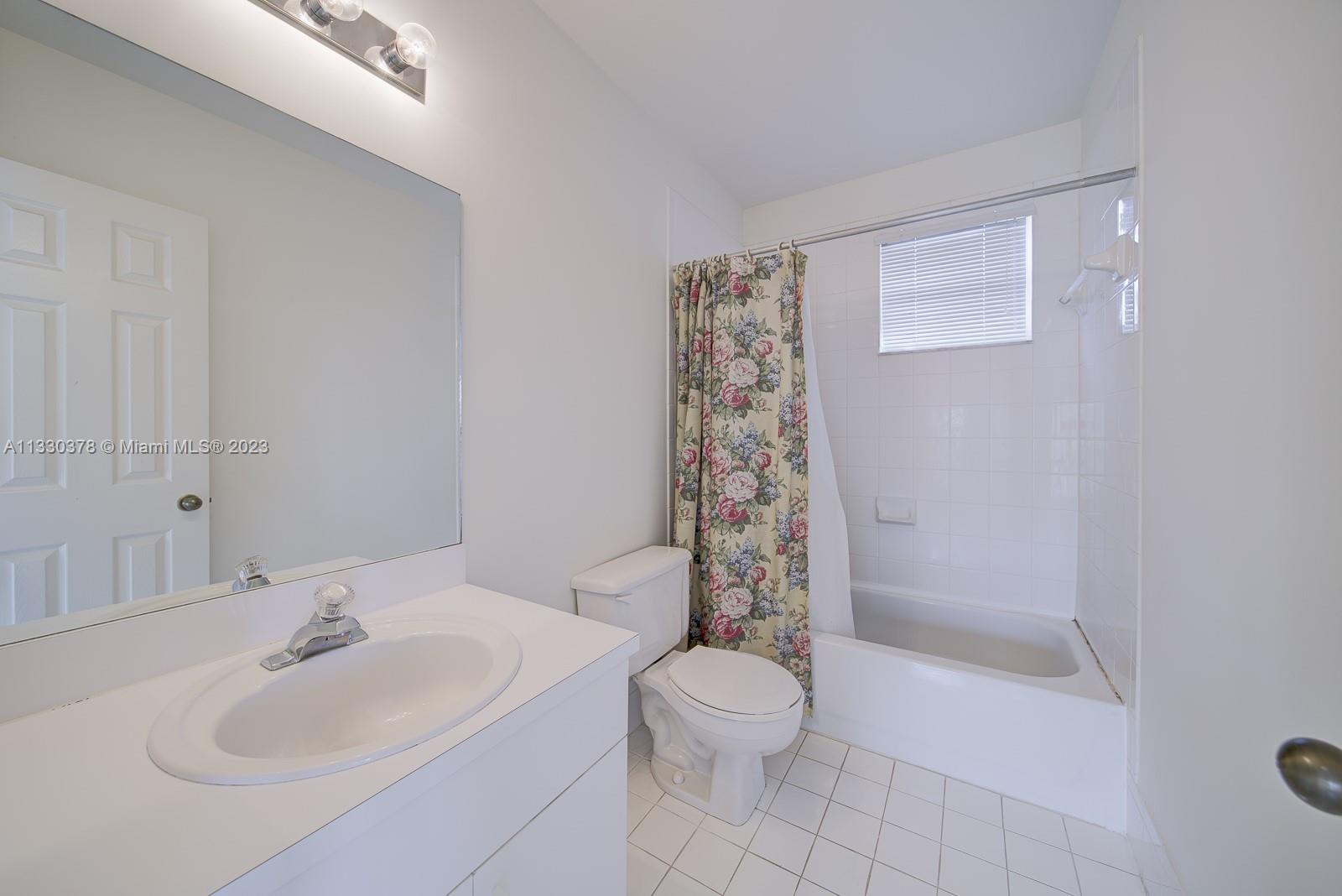 LAGO MAR SOUTH 2ND ADDN - Residential
