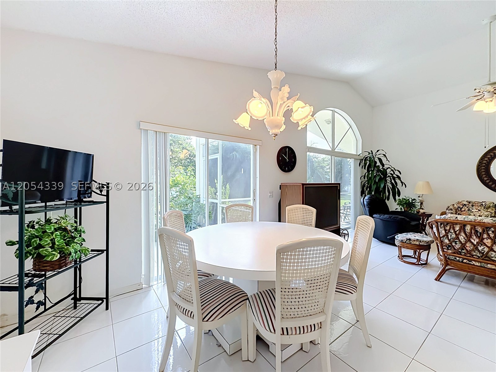 INDIAN HILLS 1 - Residential