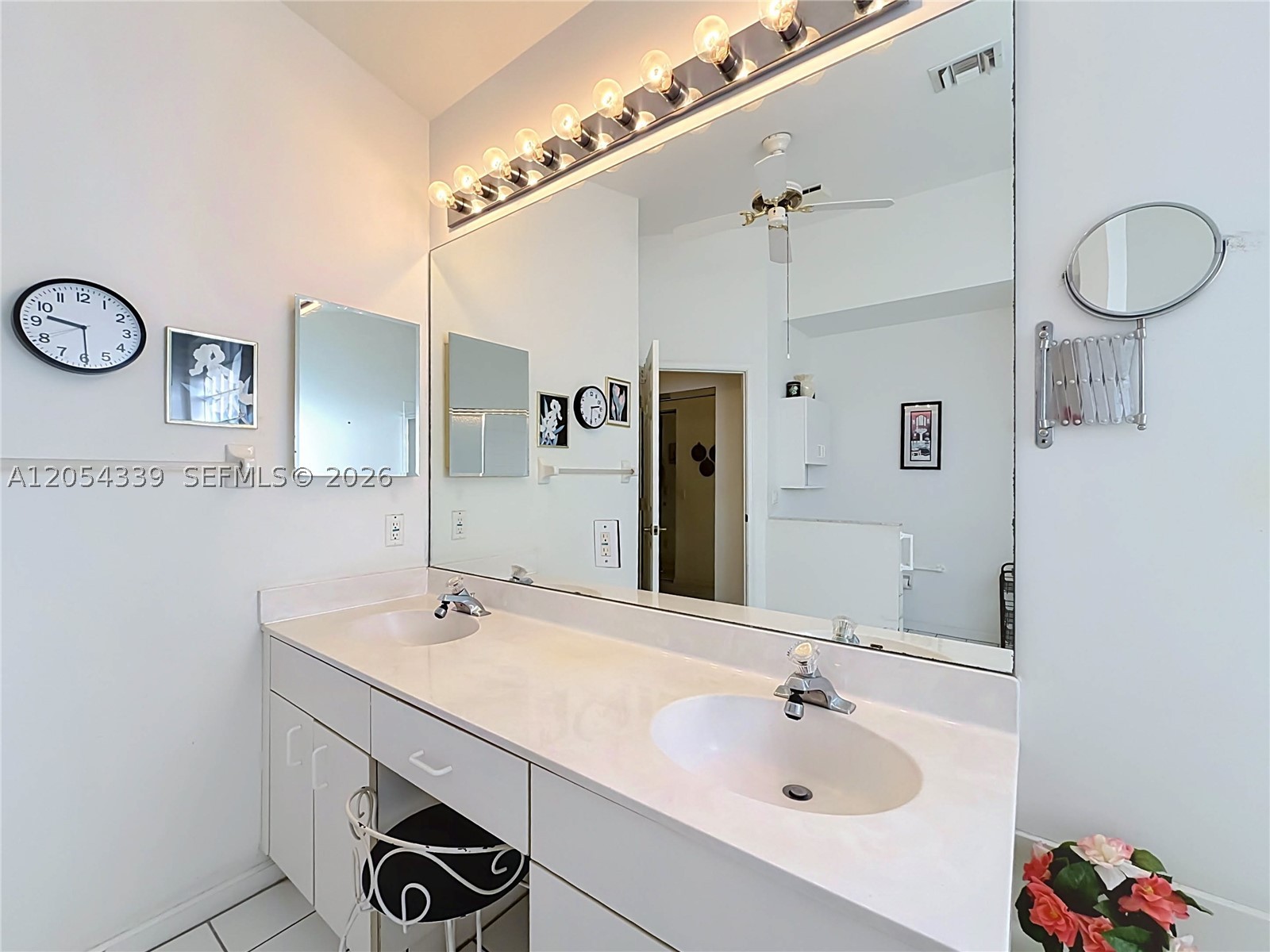 INDIAN HILLS 1 - Residential
