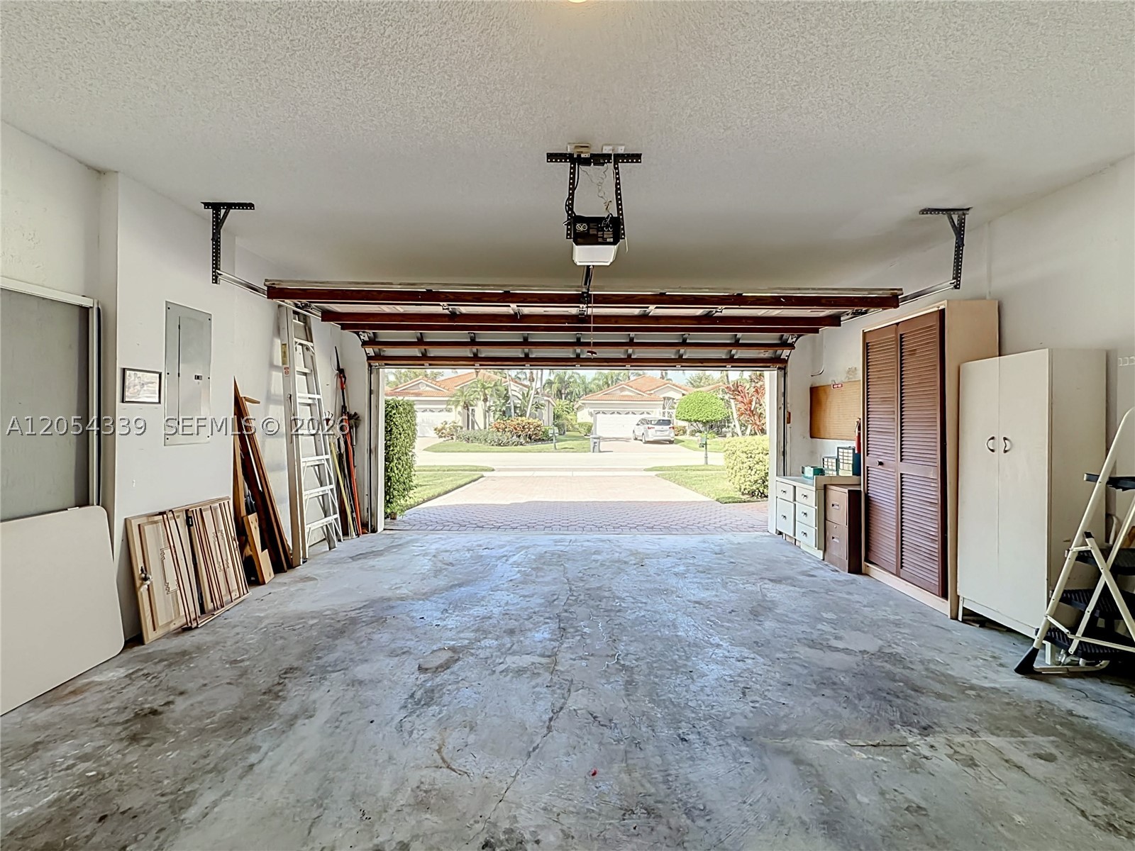 INDIAN HILLS 1 - Residential
