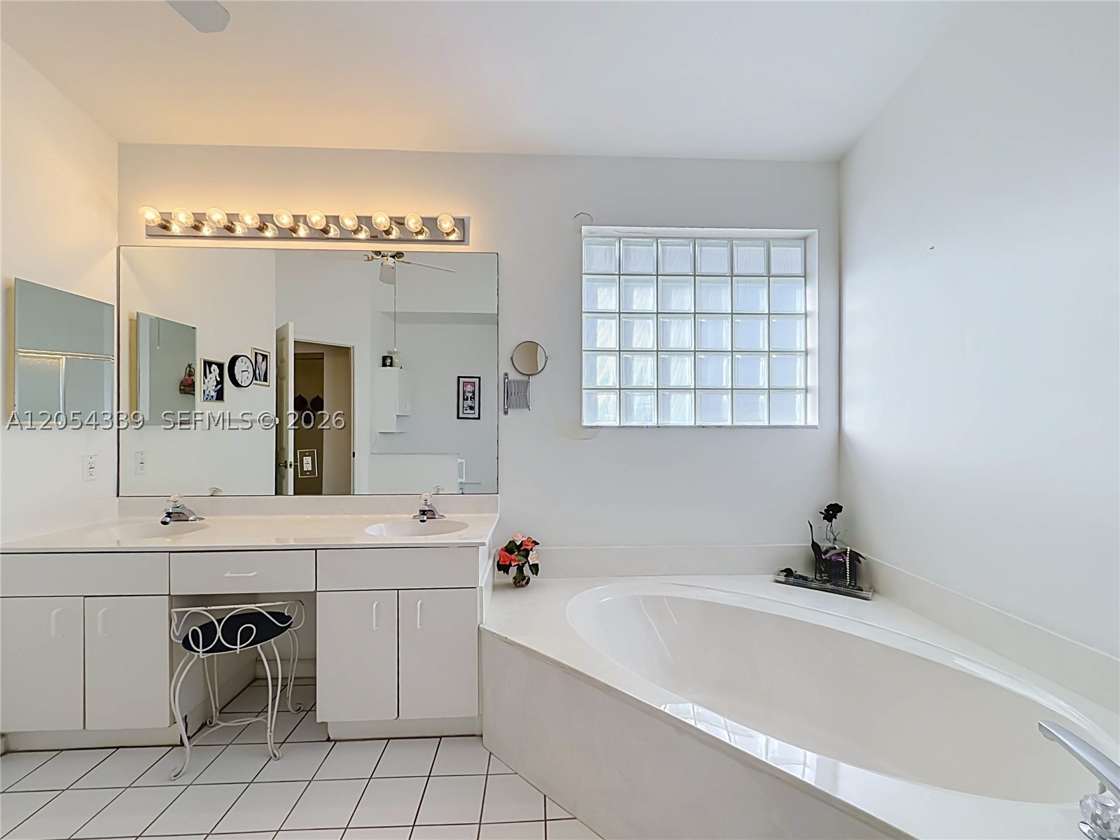 INDIAN HILLS 1 - Residential