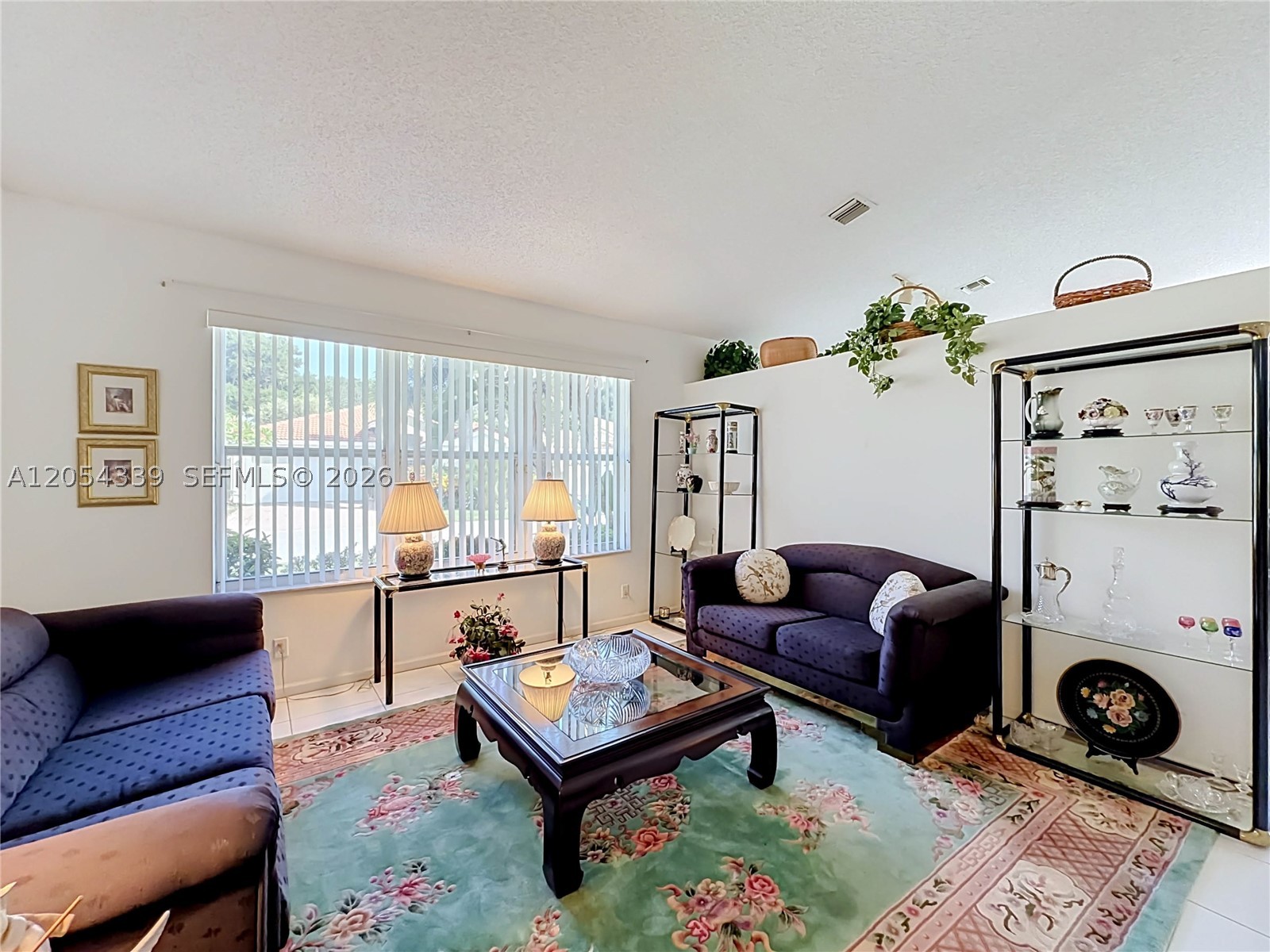 INDIAN HILLS 1 - Residential