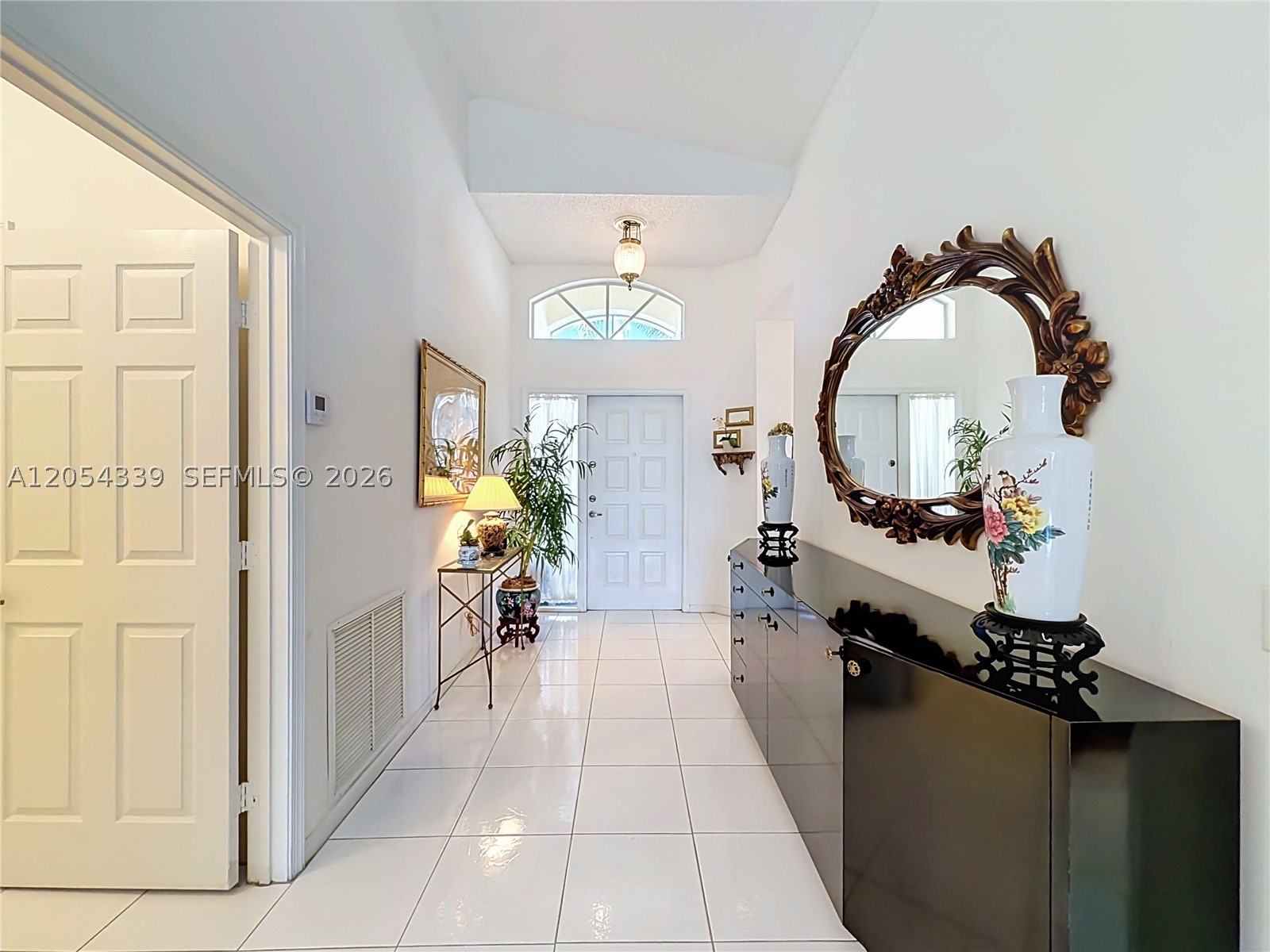INDIAN HILLS 1 - Residential