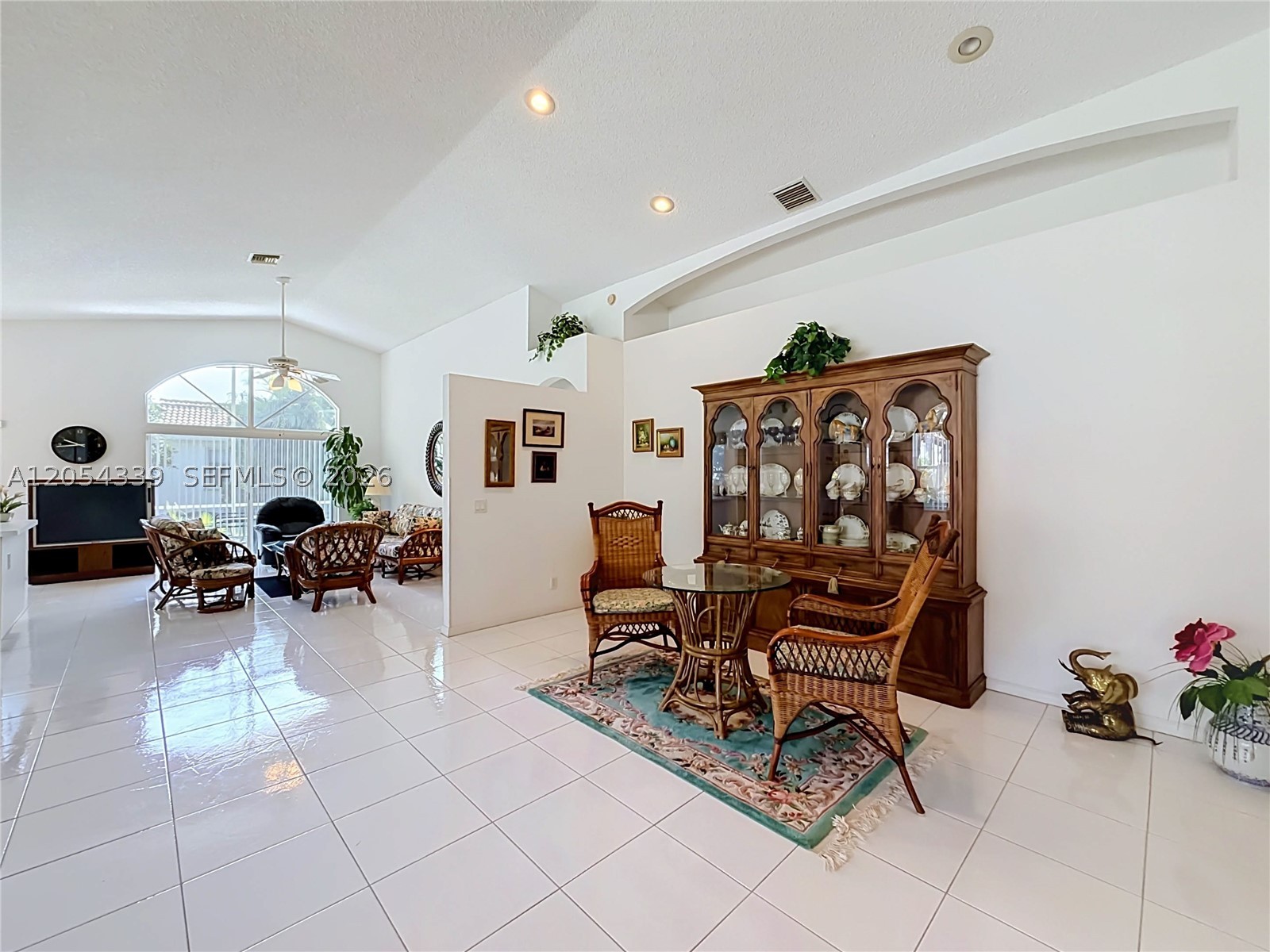 INDIAN HILLS 1 - Residential