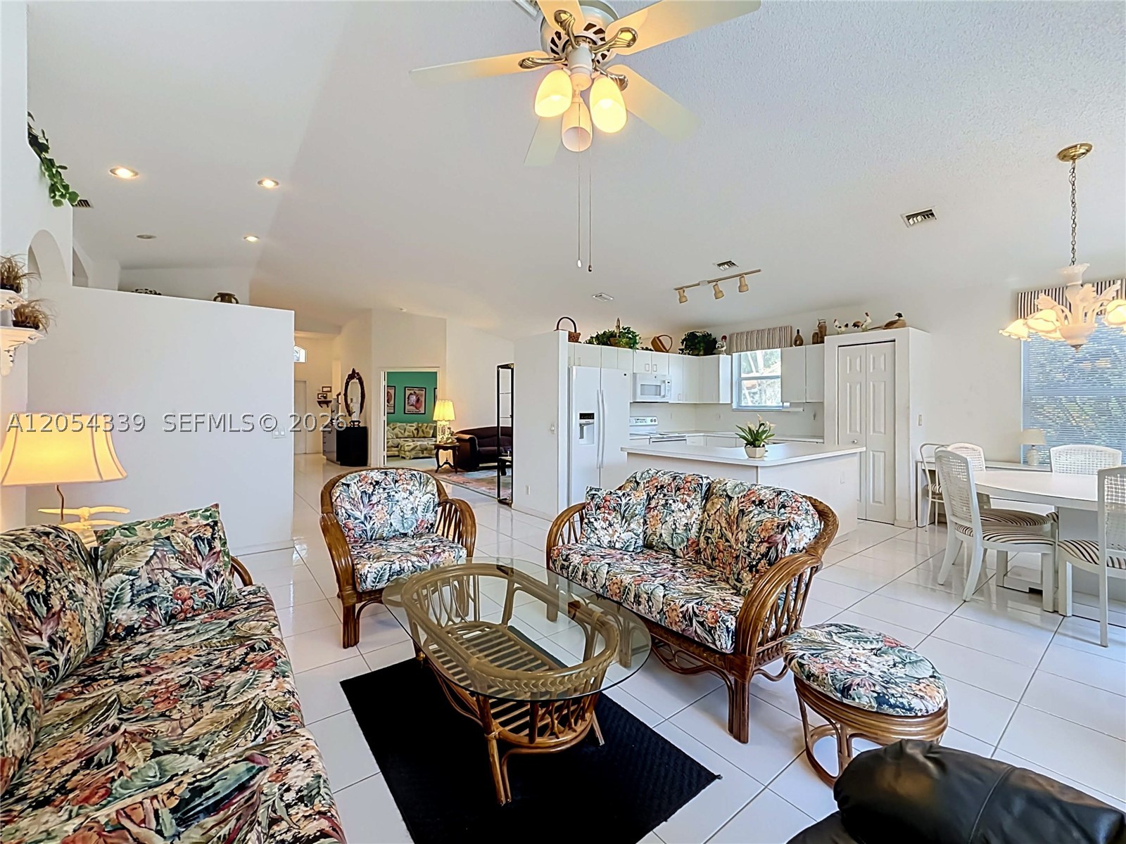 INDIAN HILLS 1 - Residential