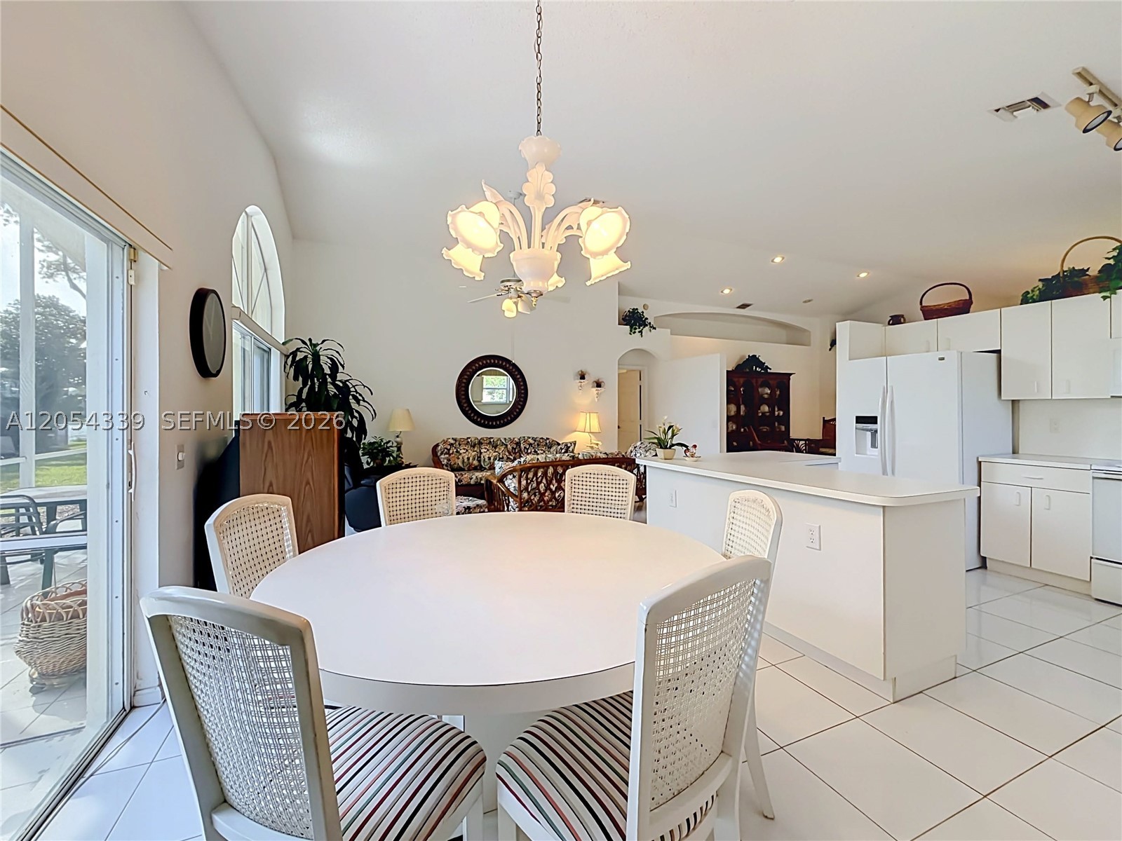 INDIAN HILLS 1 - Residential
