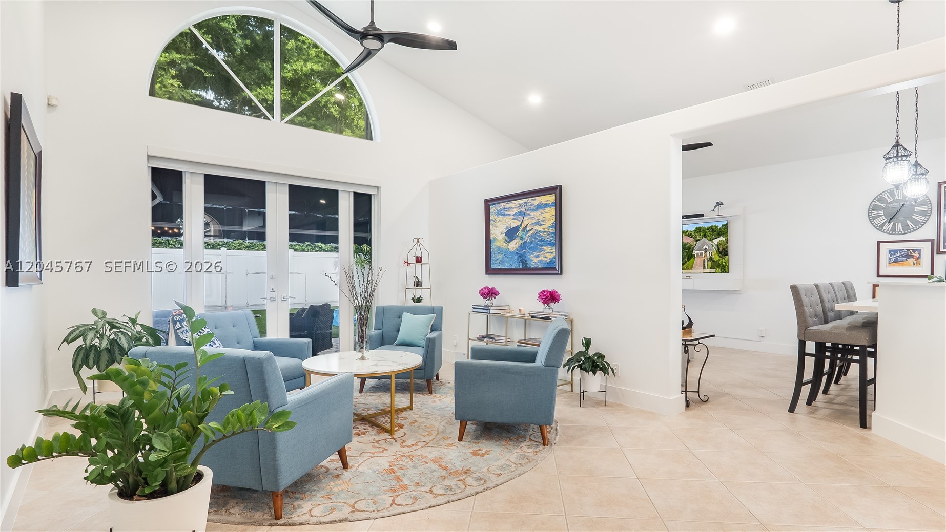 PEMBROKE SHORES - Residential
