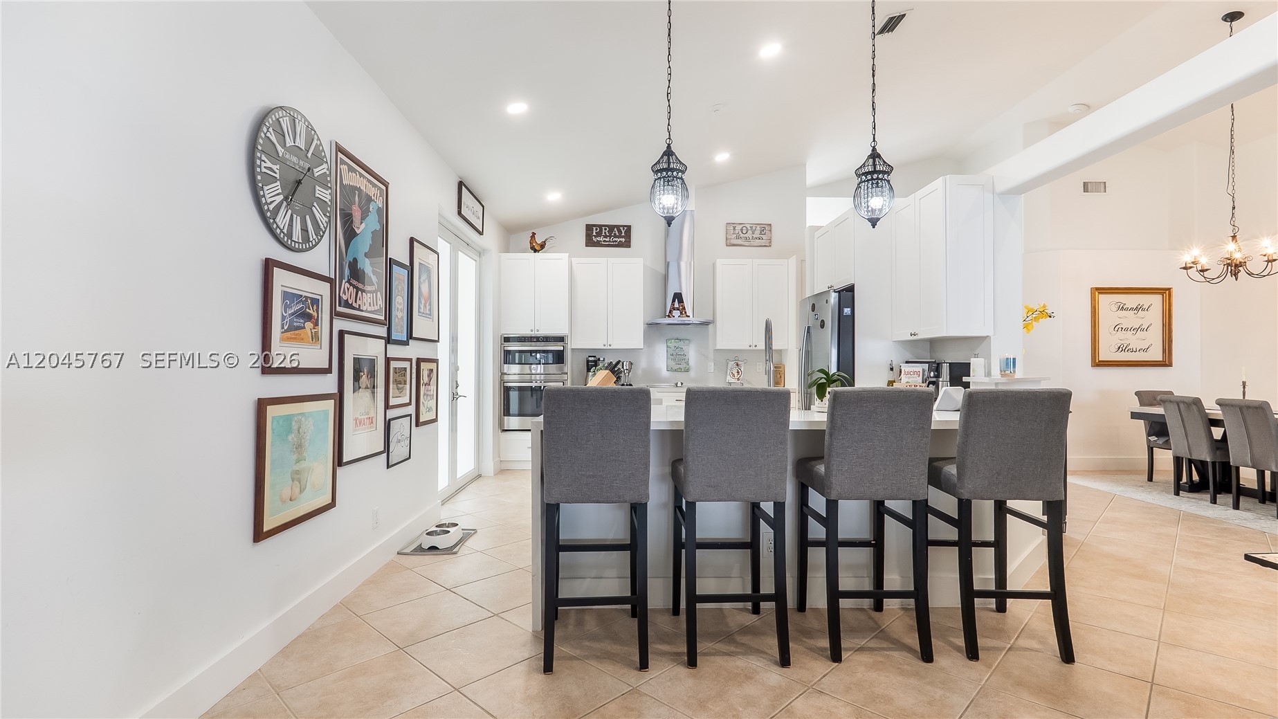 PEMBROKE SHORES - Residential
