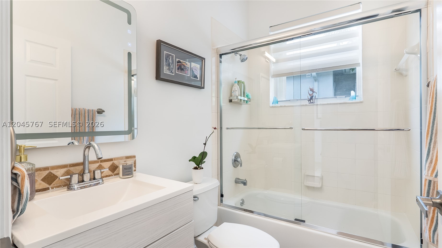 PEMBROKE SHORES - Residential