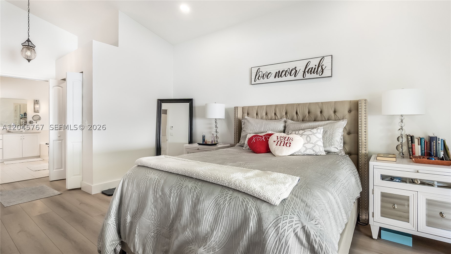 PEMBROKE SHORES - Residential