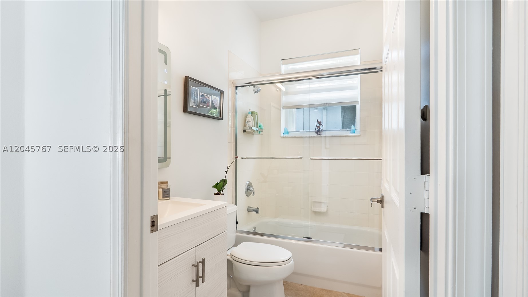 PEMBROKE SHORES - Residential