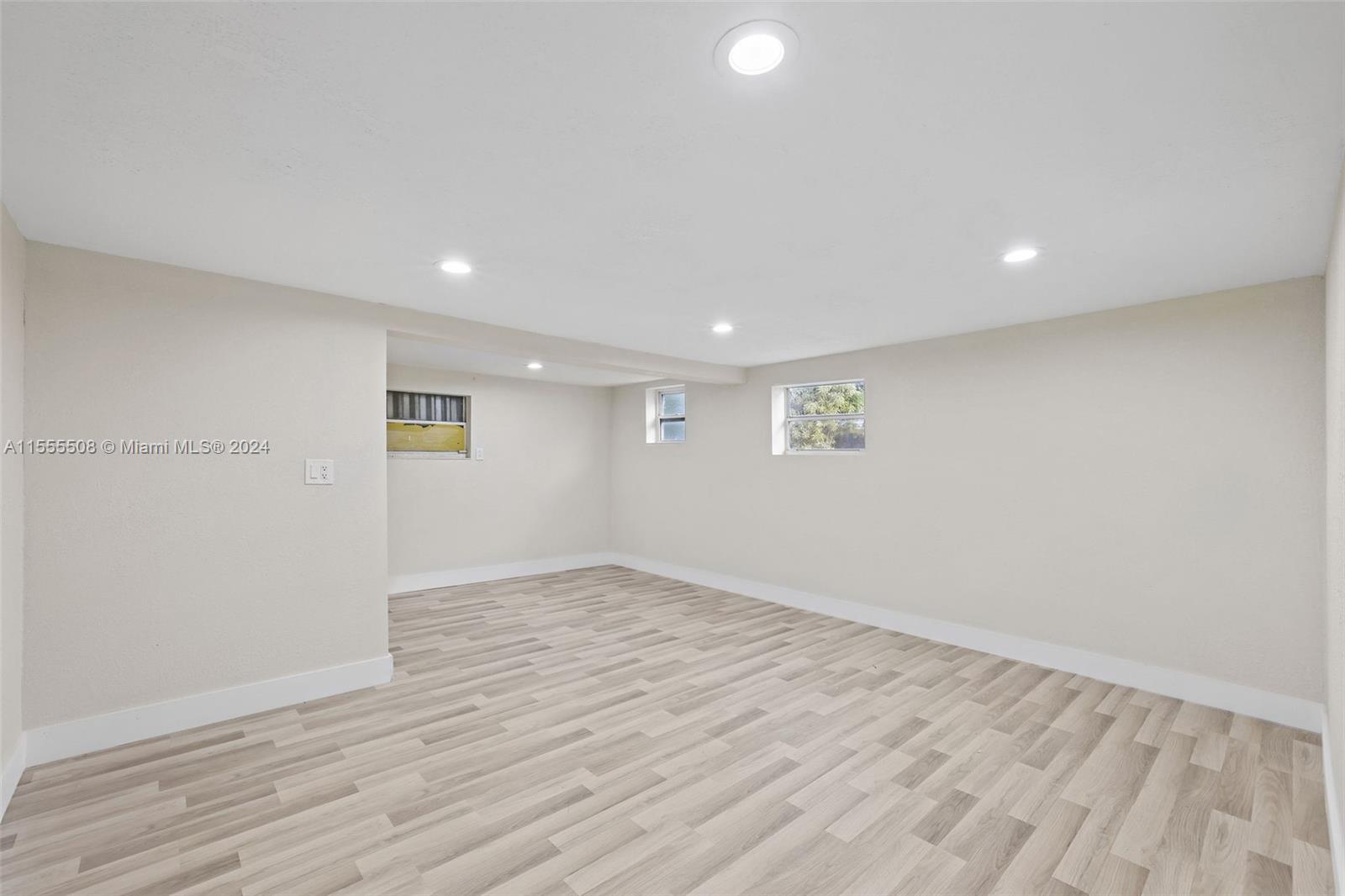 HIALEAH HOMES - Residential