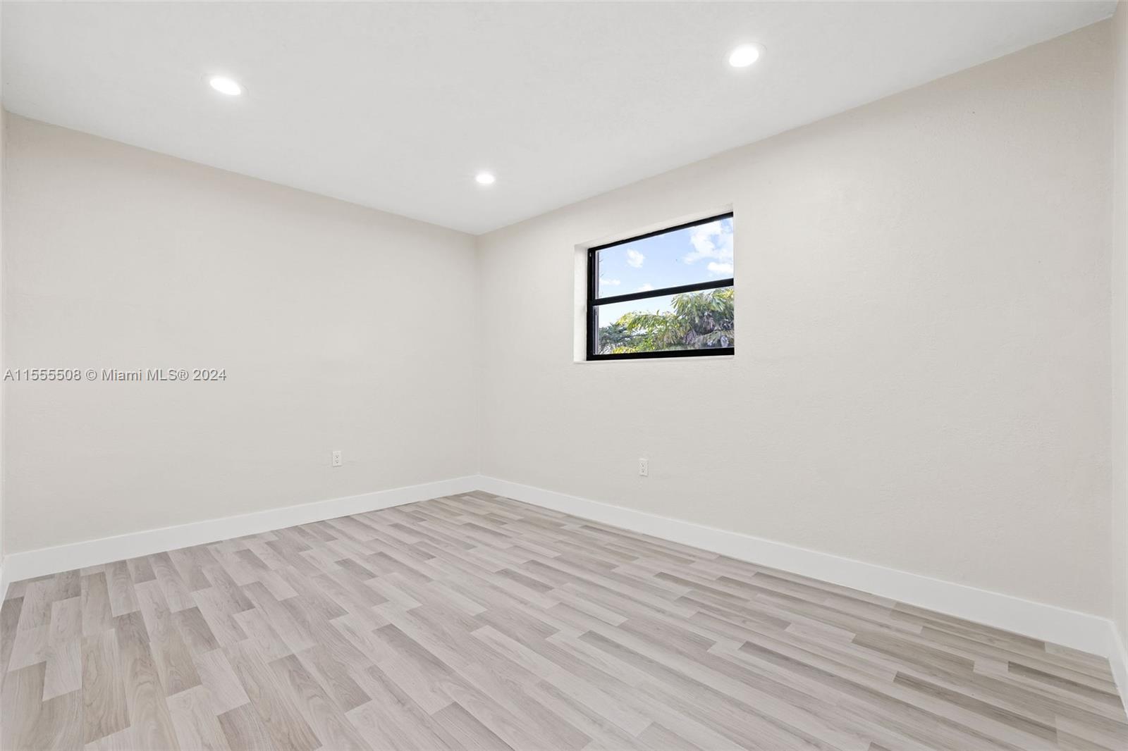 HIALEAH HOMES - Residential