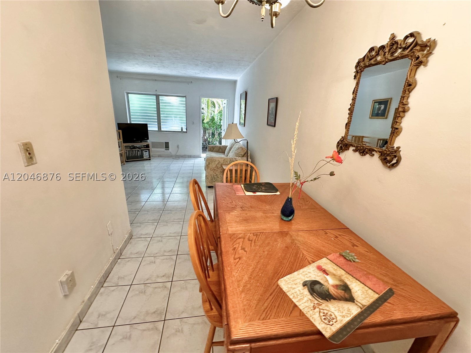 THE BEVERLY ARMS CONDO - Residential