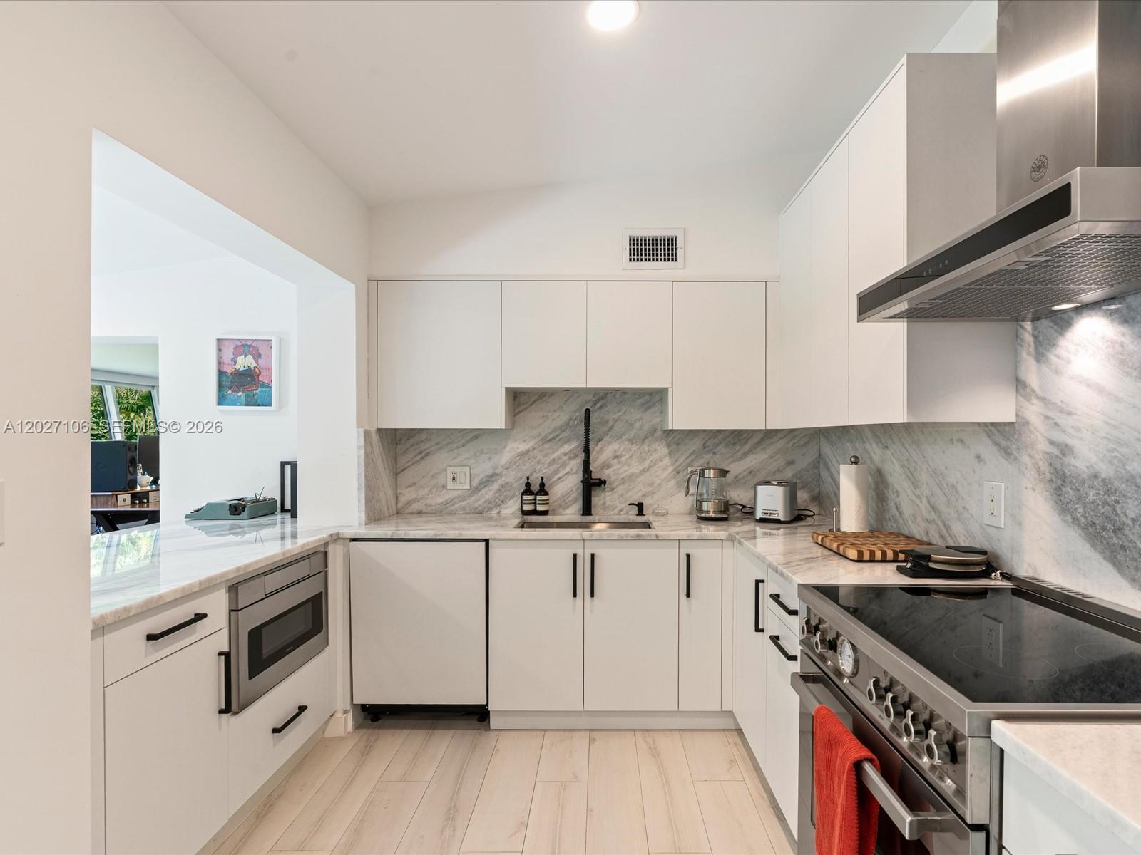 KEYSTONE POINT SEC 1 - Residential Lease