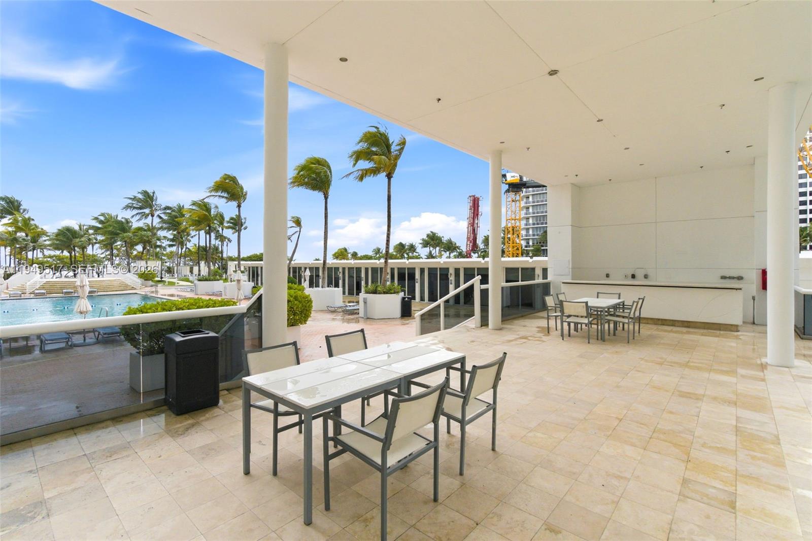 HARBOUR HOUSE - Residential