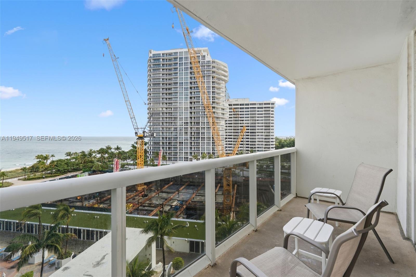 HARBOUR HOUSE - Residential