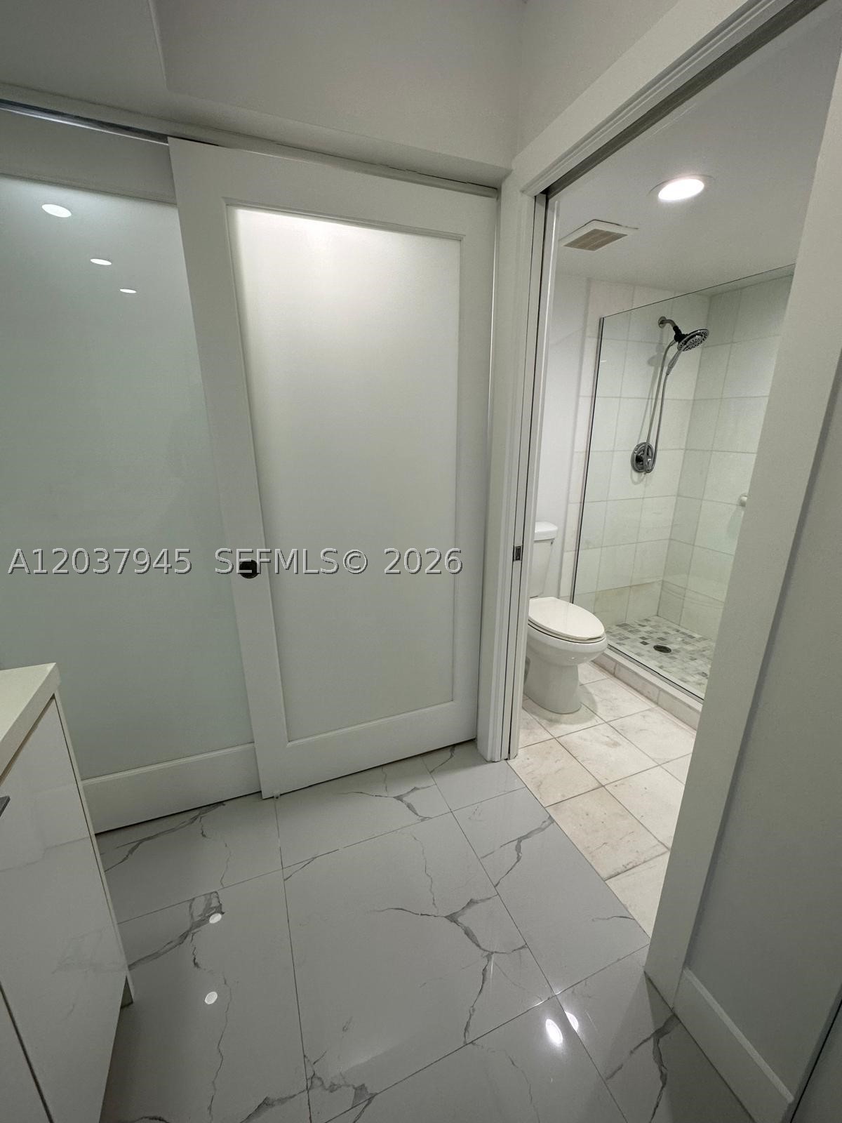 MYSTIC POINTE TOWER 500 C - Residential Lease