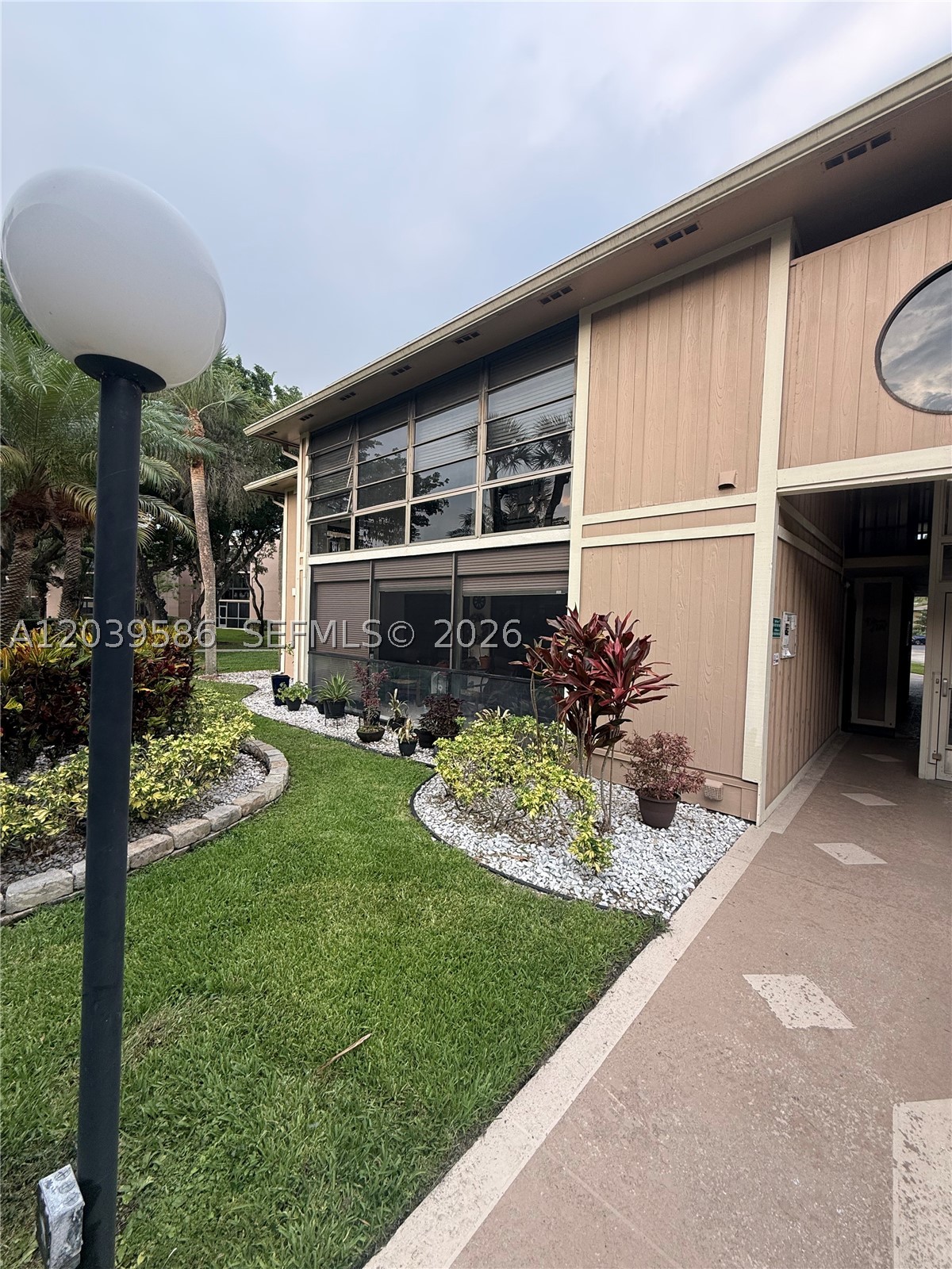 ASHMONT CONDOMINIUM I - Residential