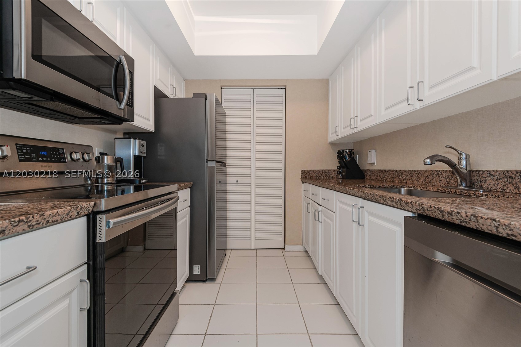 YACHT CLUB AT PORTOFINO C - Residential