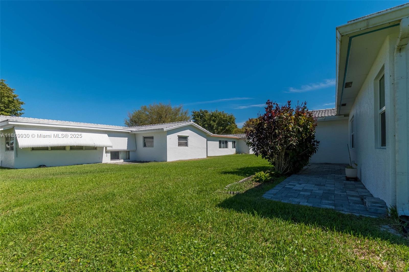LAUDERDALE WEST 3 SEC - Residential