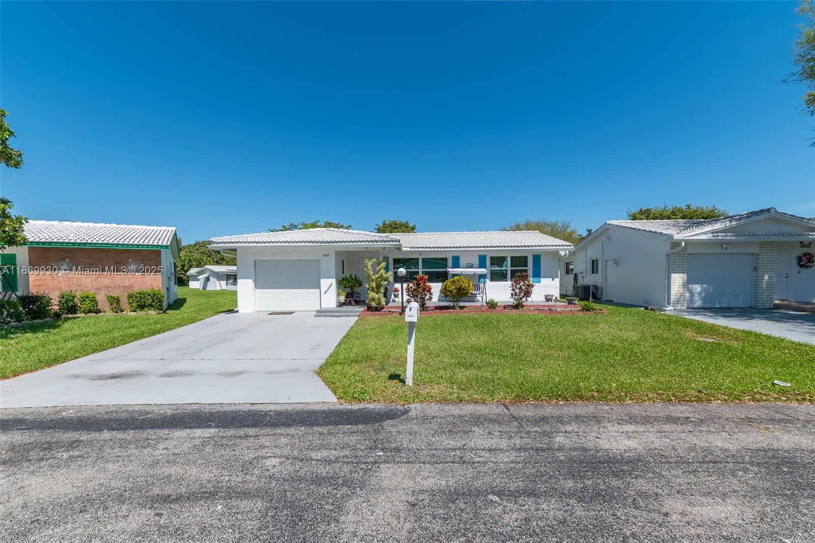 LAUDERDALE WEST 3 SEC - Residential