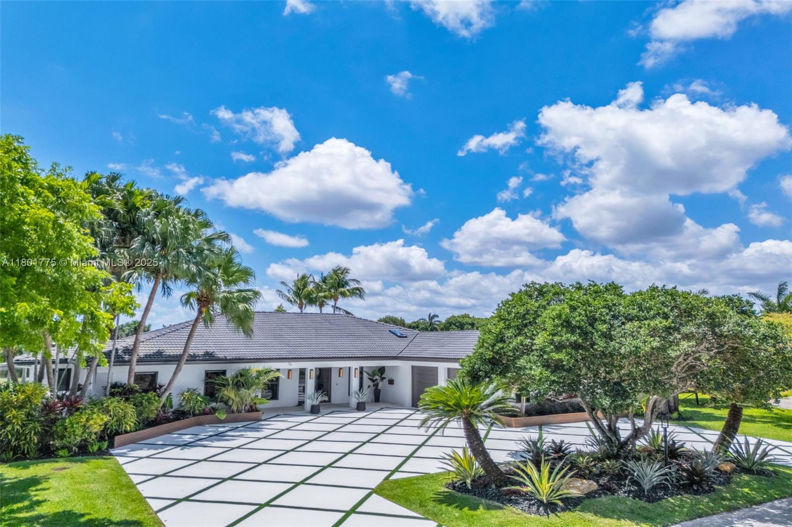 HOLLYWOOD HILLS NORTH SEC - Residential
