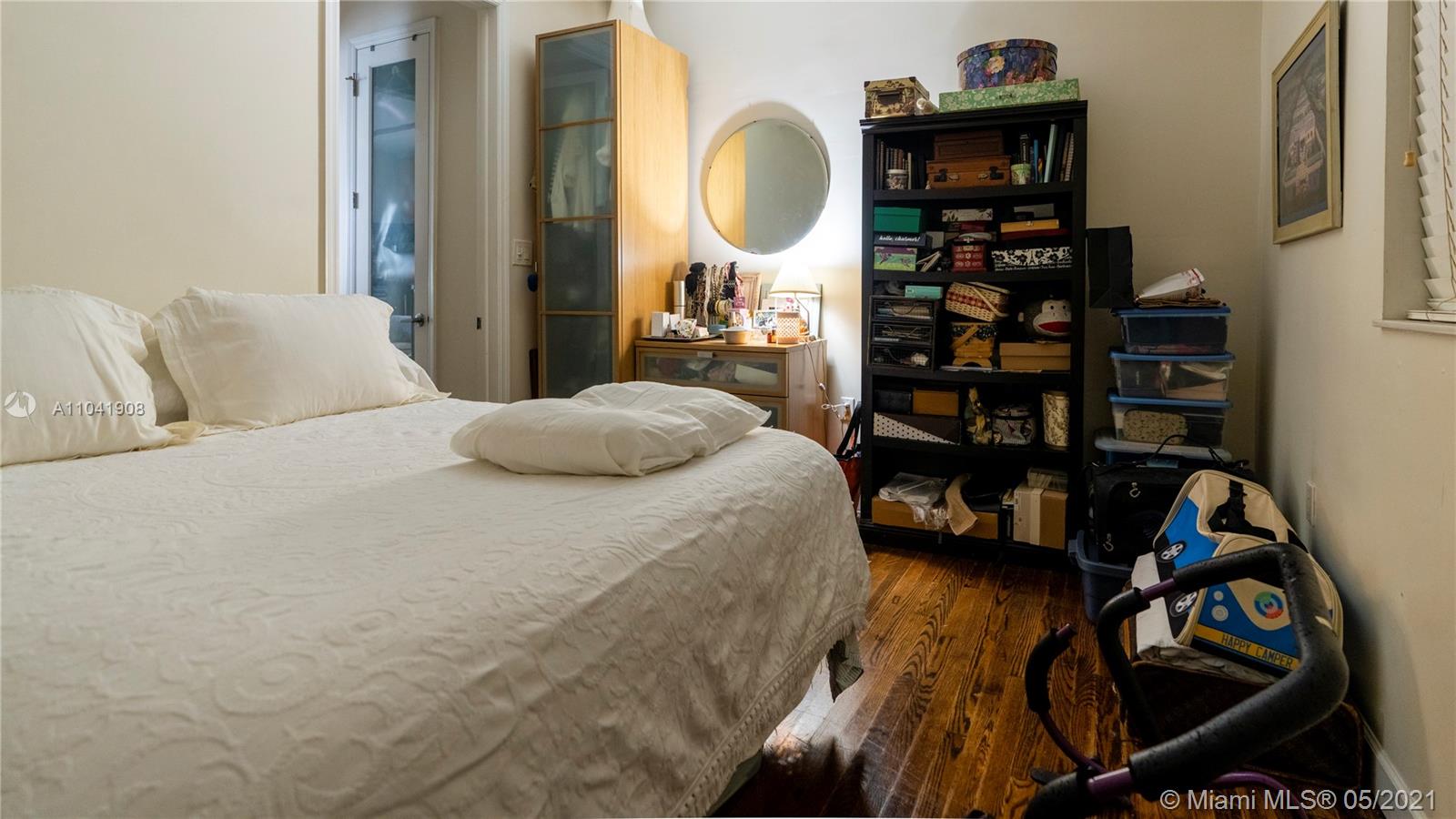 BEACHGARDENS CONDO - Residential
