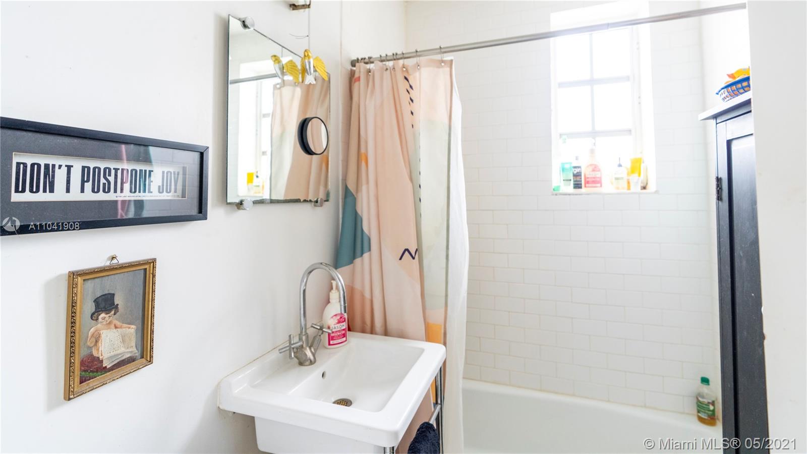 BEACHGARDENS CONDO - Residential