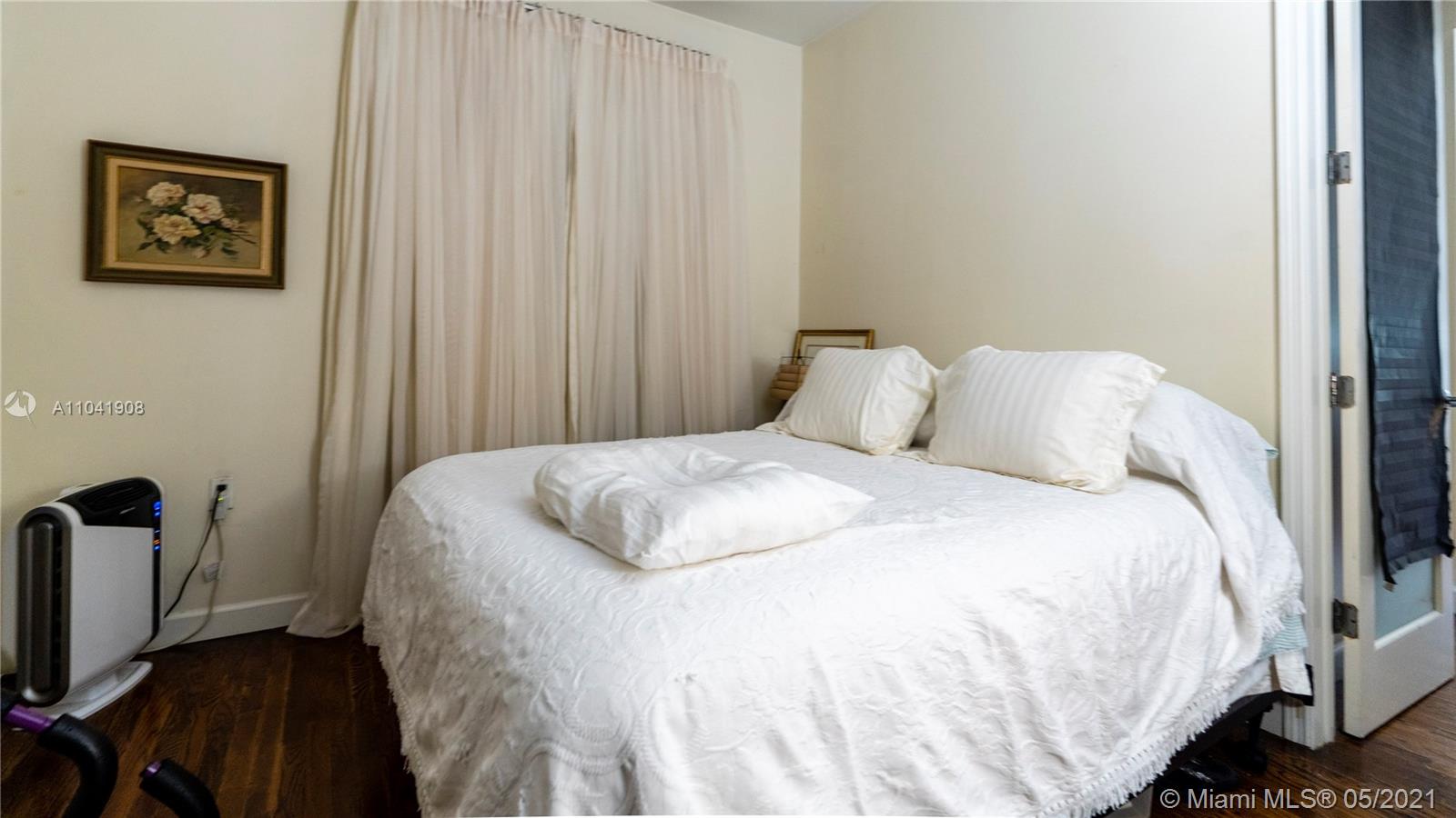 BEACHGARDENS CONDO - Residential