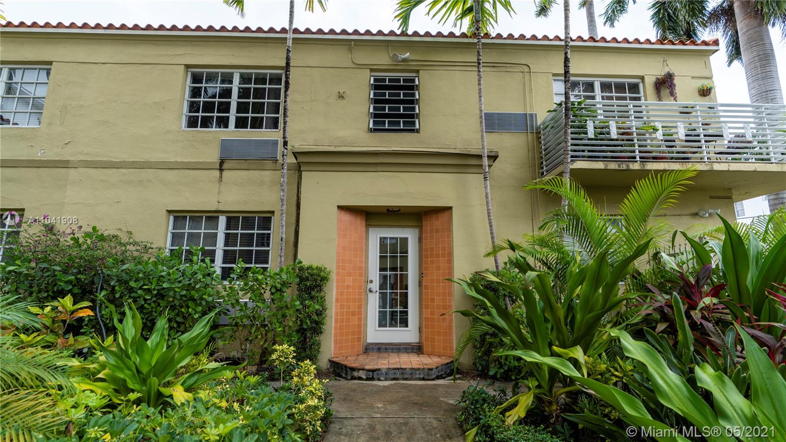 BEACHGARDENS CONDO - Residential